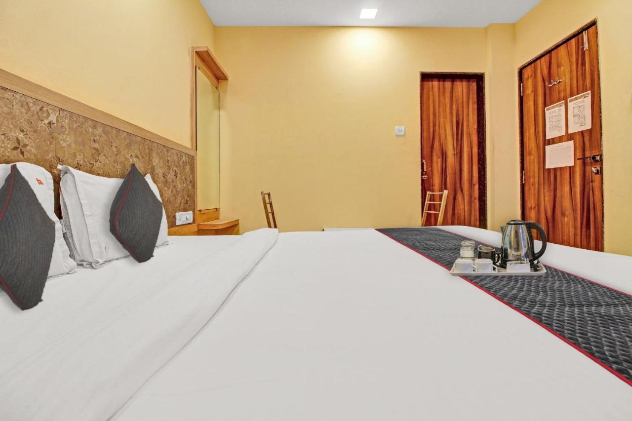 Oyo Townhouse 701 Hotel Bright Plaza Mahabaleshwar Exterior photo