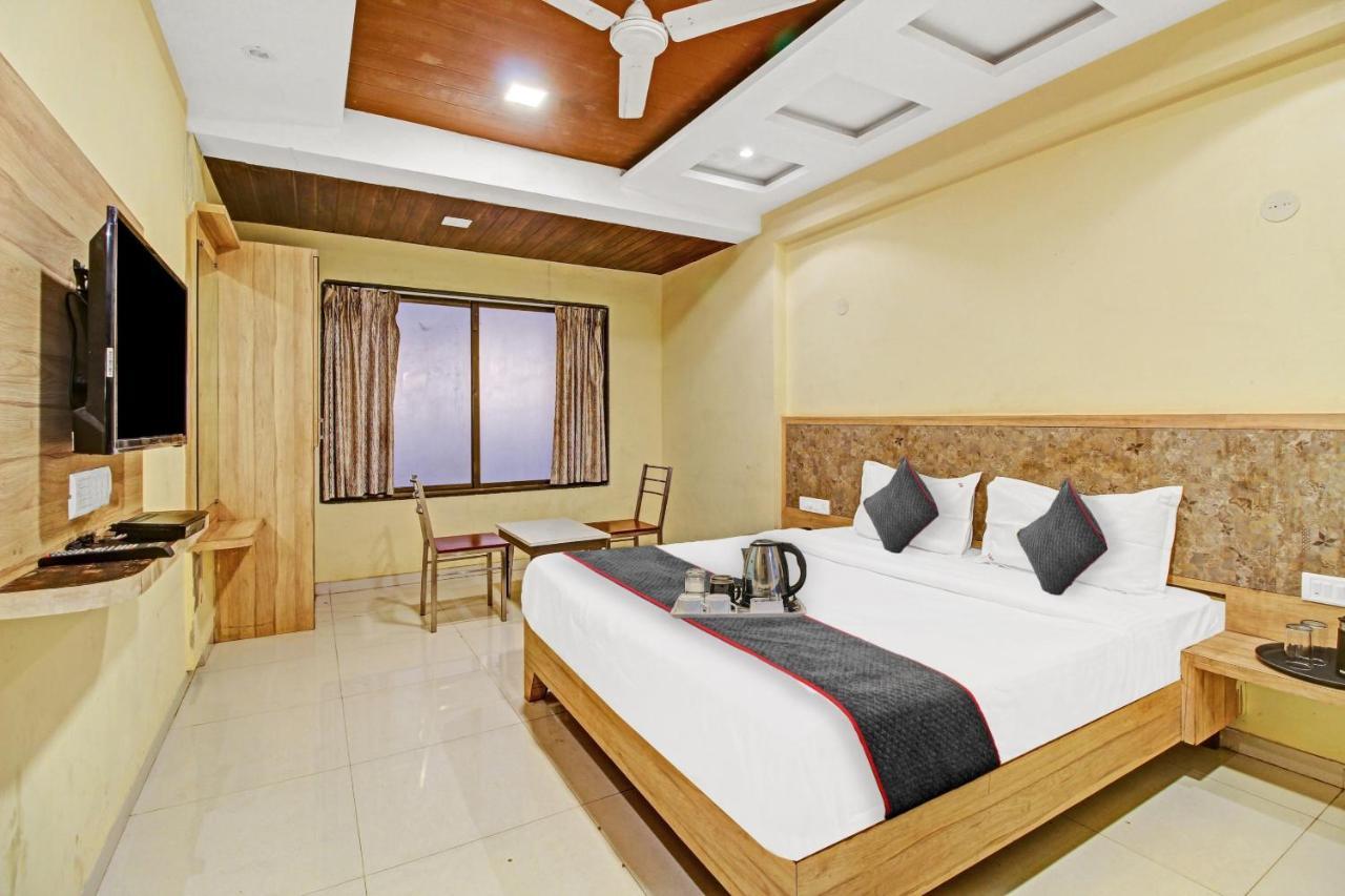 Oyo Townhouse 701 Hotel Bright Plaza Mahabaleshwar Exterior photo